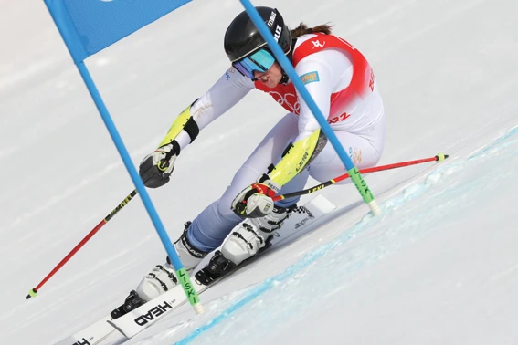 Shiffrin slides out as teenagers make impact