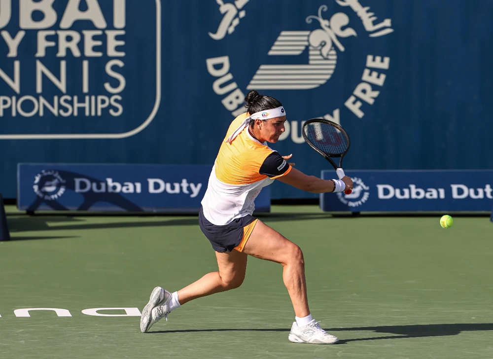 Center Court crowd relish Arab stars Ons Jabeur, Mayar Sherif at Dubai Duty Free Tennis Championships