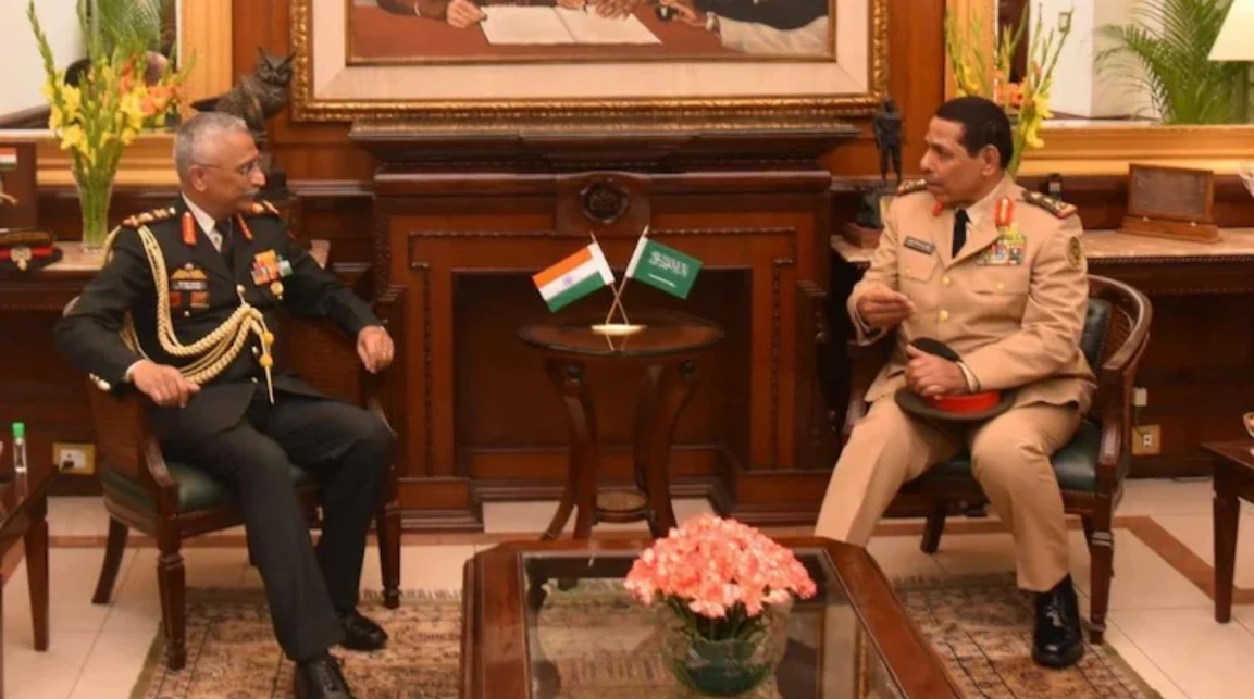 Indian Army chief General MM Naravane (L) with Commander of the Royal Saudi Land Forces, Lieutenant General Fahd Bin Abdullah Mohammed Al-Mutair (R) in New Delhi, India on February 15, 2022. (Photo courtesy: Social Media)