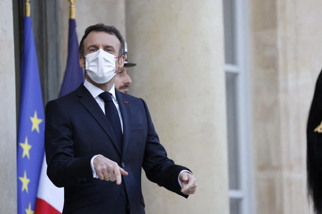 Al-Qaeda and the Daesh group have made the Sahel region of West Africa and the Gulf of Guinea nations “a priority for their strategy of expansion,” French President Emmanuel Macron said Thursday. (File/AFP)