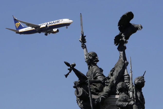 EU advises further relaxing travel rules for foreigners
