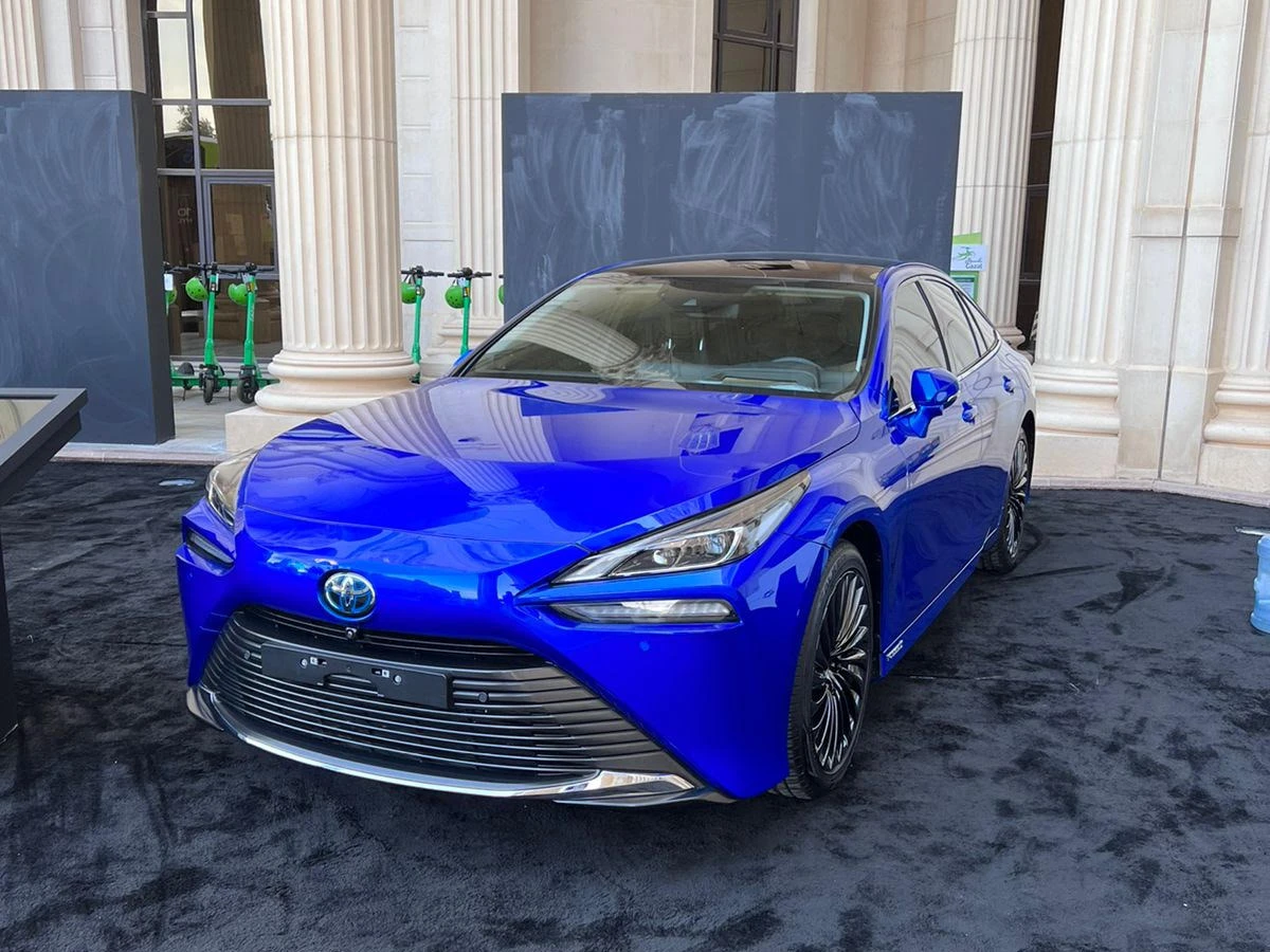 Abdul Latif Jameel Motors showcased a Toyota Mirai hydrogen fuel cell car, which is among the first hydrogen fuel cell vehicles to be mass-produced and sold commercially.