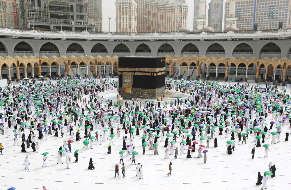 Worshippers perform the farewell tawaf (circumambulation) around the Kaaba at the Grand mosque in the holy Saudi city of Makkah. (AFP file photo)