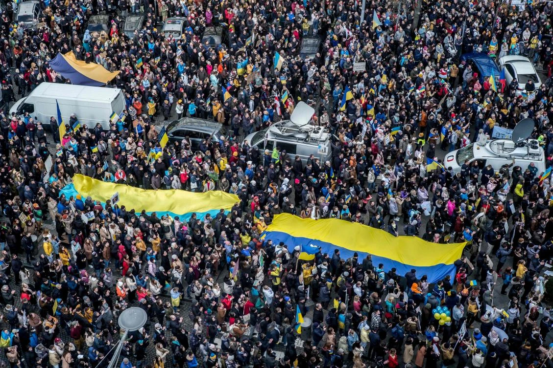 Thousands protest against Russia across European cities