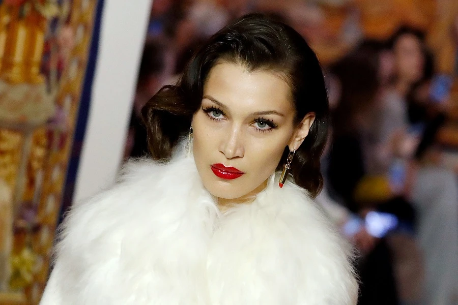 The model called on the world leaders to stop Putin’s action. File/AFP