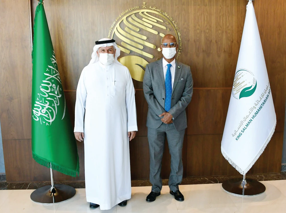 Dr. Abdullah Al-Rabeeah meets with Djibouti’s Minister of Health Dr. Ahmed Robleh Abdilleh. (Supplied)