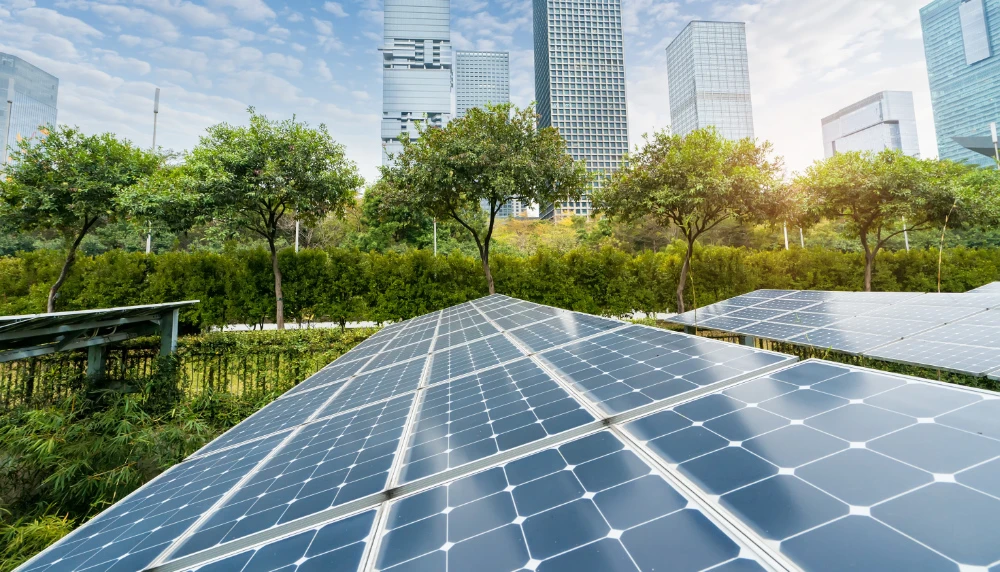 It could be significantly beneficial for the GCC to further develop energy resiliency, reliability, risk management, and security teams and planning. (Shutterstock)