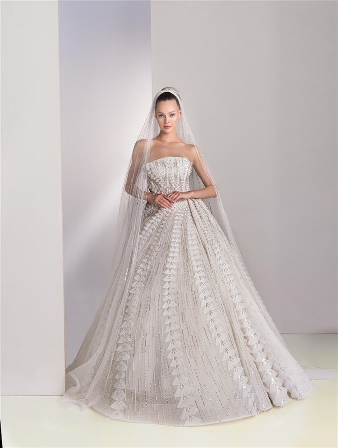 Geometric bride