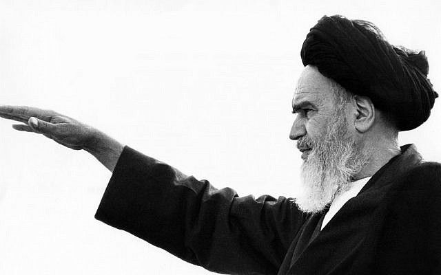 Ayatollah Ruhollah Khomeini salutes his followers, Tehran, Iran, Sept. 26, 1980. (AFP)