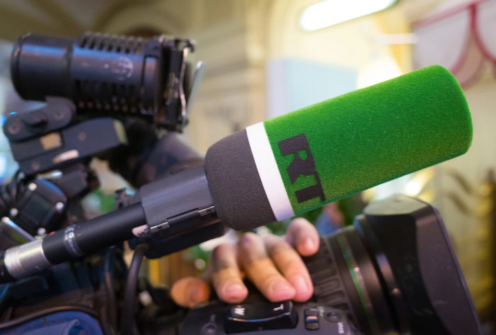 EU set to impose sanctions on RT and Sputnik