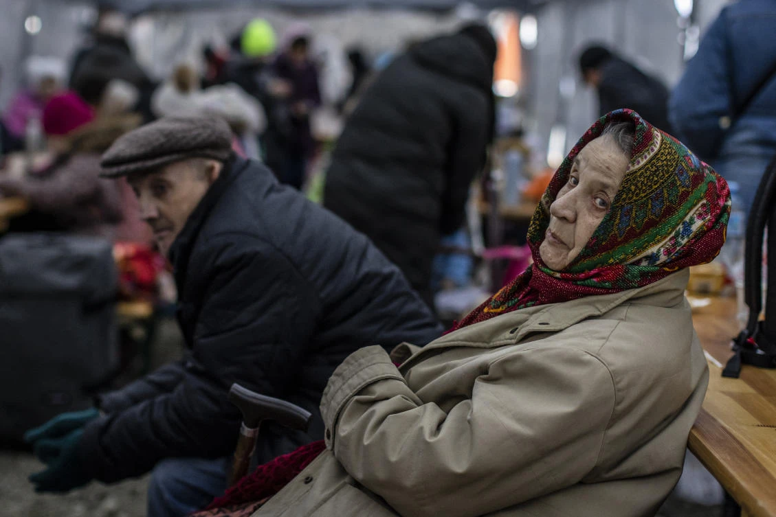 It said that on Thursday around 99,200 people entered, and that on Friday about 25,200 people had crossed. (File/AFP)