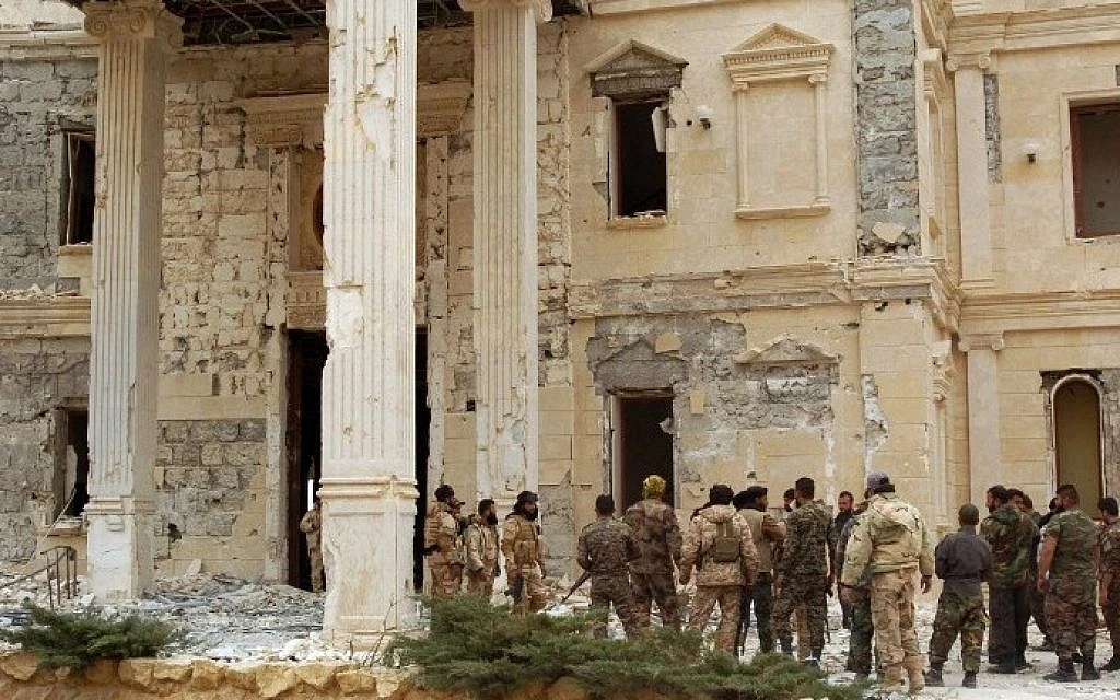 15 Syrian army troops killed in Daesh attack on military bus near Palmyra