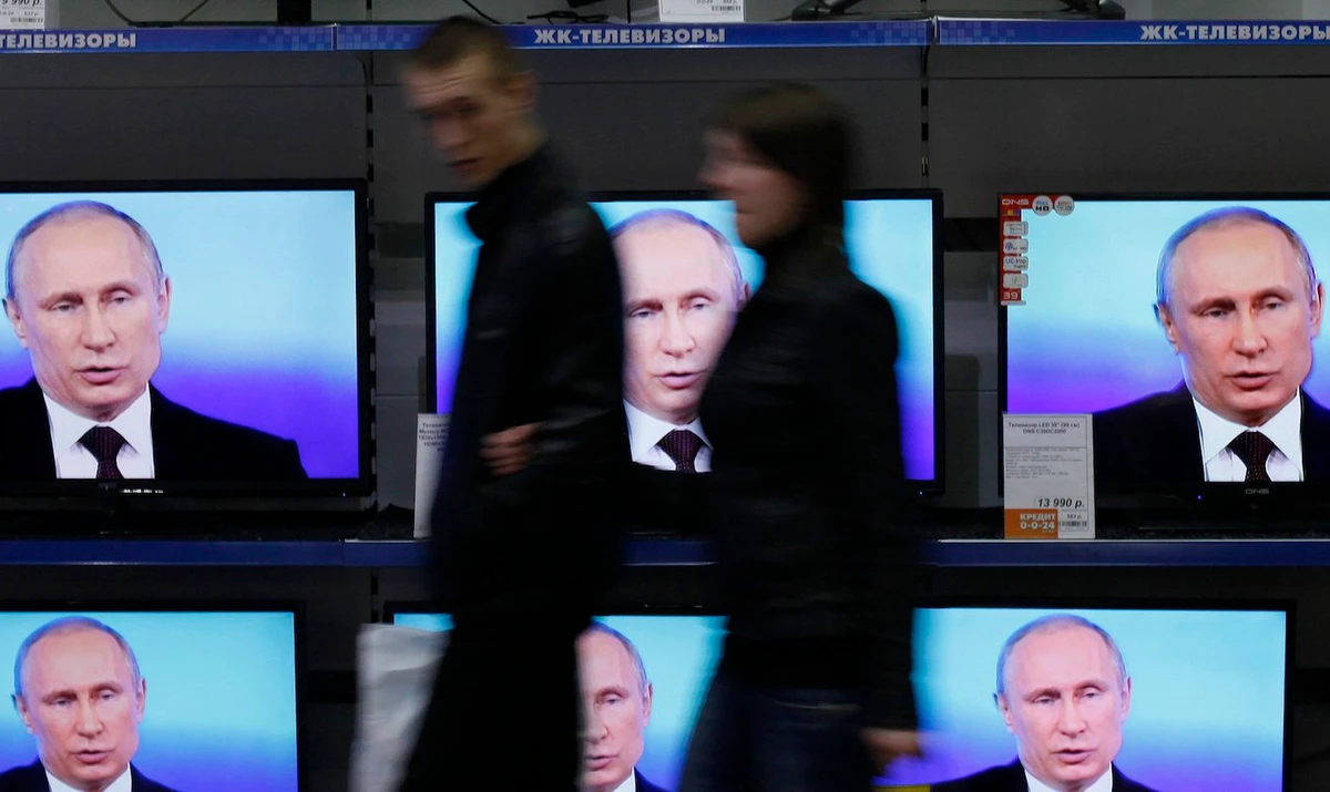 Russia urged to repeal ‘draconian’ law blocking independent media outlets