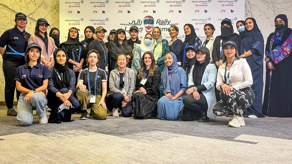 Rally Jameel competitors on the first day of training in Saudi Arabia.