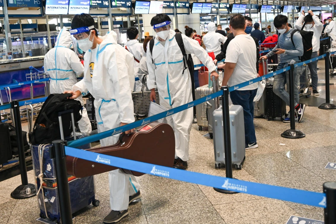 The re-opening comes despite Malaysia reporting more than 25,000 infections a day in recent weeks, though most cases have been mild. (File/AFP)