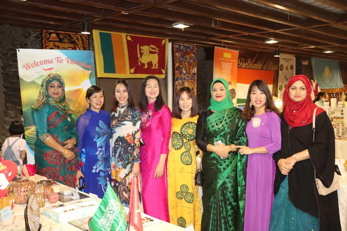 Wives of Heads of Missions, diplomats celebrate International Women’s Day. (AN Photo by Rashid Hassan)