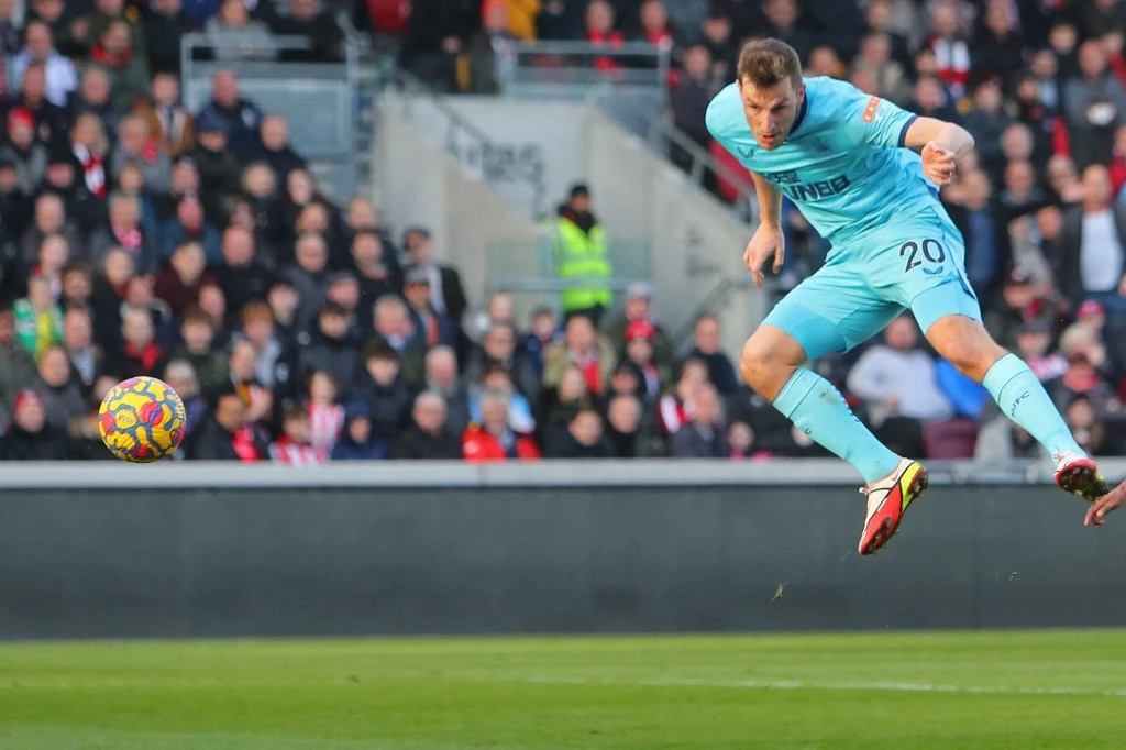 Chris Wood had gone eight games without a goal since signing for the Magpies in January, but broke his duck on Thursday with a header in the 2-1 win at Southampton. (AFP)