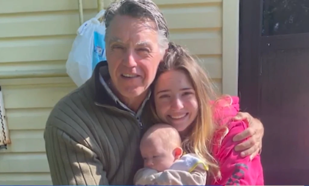 ‘That’s what dads do’: US man goes to Ukraine for daughter