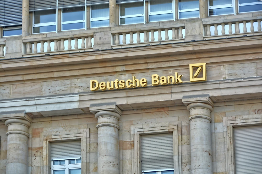 European financial institutions turn their back on Russia