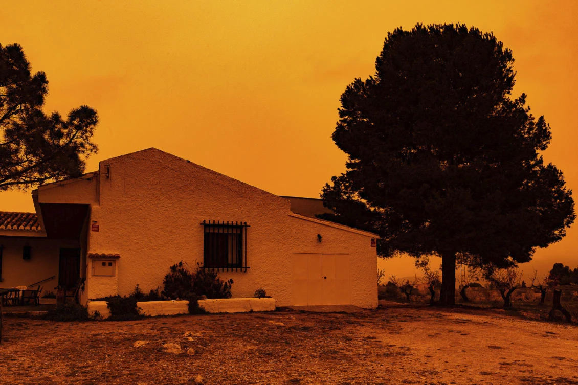 Saharan dust storm covers Spain, spreads out across Europe