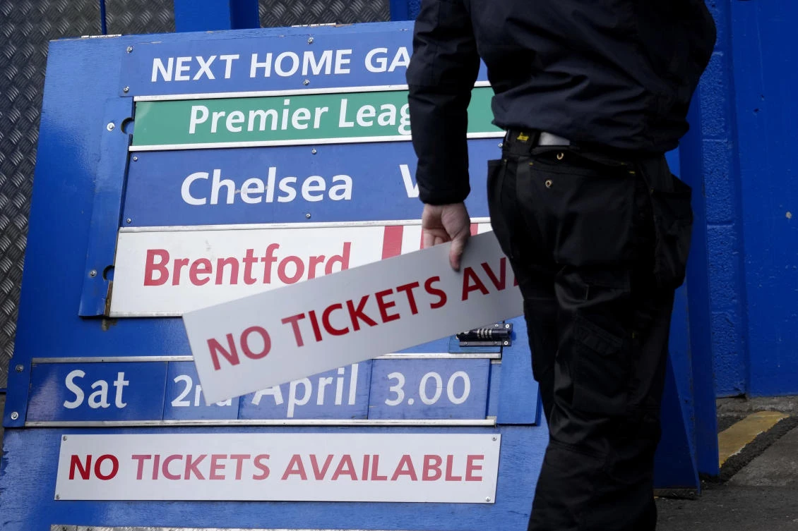 Chicago Cubs owners to lead bid to buy Chelsea as Coe joins the fray