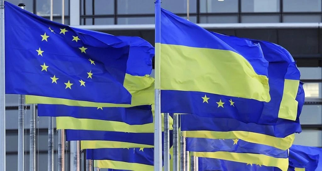 Ukraine’s foreign affairs minister Dmytro Kuleba spoke with European Union’s foreign policy chief Josep Borrell about a further package of sanctions against Russia. (AFP)