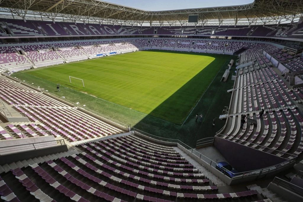 This picture taken on March 13, 2022 shows a view of the pitch and seating area al-Madina International Stadium, which has a seating capacity for 32,000 viewers, in Iraq's capital Baghdad. (AFP)