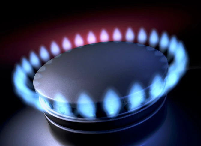 European natural gas prices drop to lowest since March 1 amid stable Russia flow, warm weather