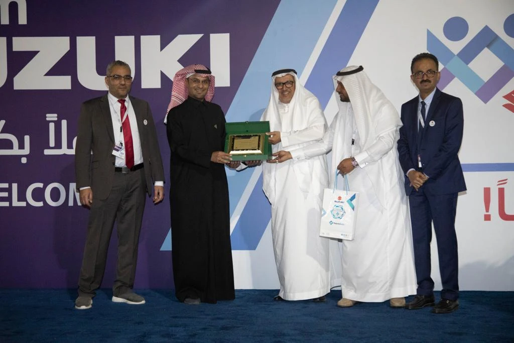 Suzuki dealer Najeeb Auto honors outstanding employees & customers