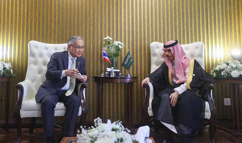 Saudi Foreign Minister Prince Faisal bin Farhan meets with Thai Foreign Minister Don Pramudwinai in Islamabad. (Supplied)