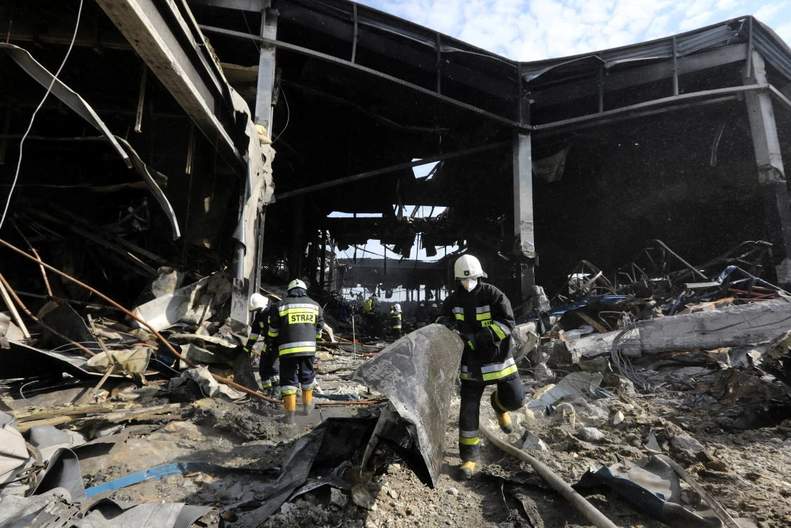 Russian strike hits government building in Mykolaiv
