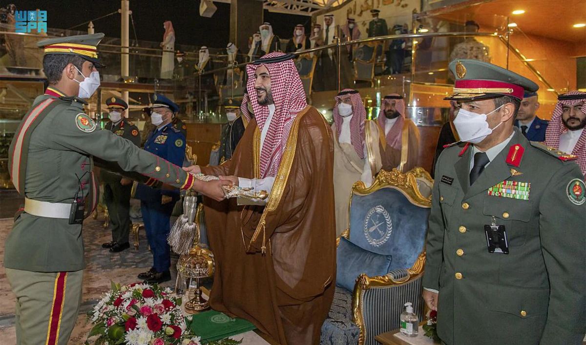 Saudi deputy defense minister attends King Abdullah Air Defense College graduation ceremony