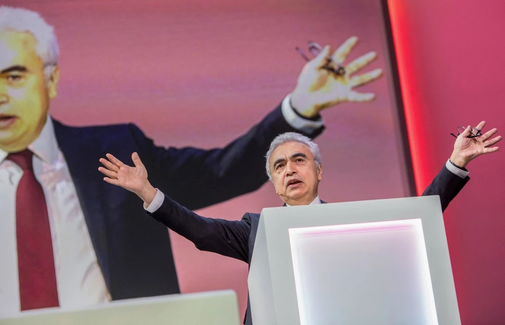 Fatih Birol, head of the International Energy Agency (IEA) speaks at the Autumn conference of Equinor. IEA has called members for an emergency meeting as crude prices are above $100. (File/AFP)