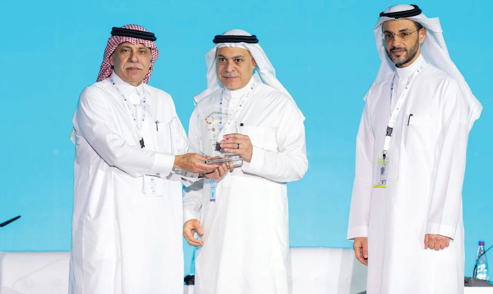 Minister of Commerce Dr. Majid Al-Qasabi honored SABB in recognition of its contributions to the success of the Global Entrepreneurship Congress. (Supplied)