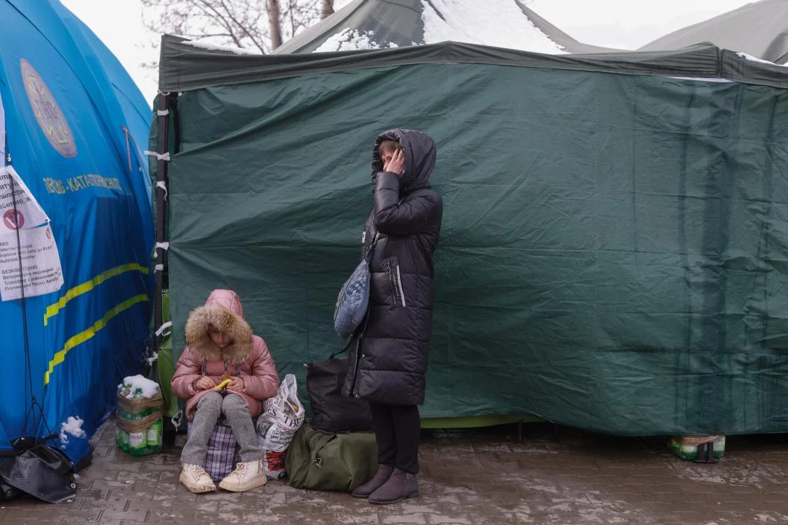 Ukraine, Russian-backed separatists trade accusations over acid tank explosion