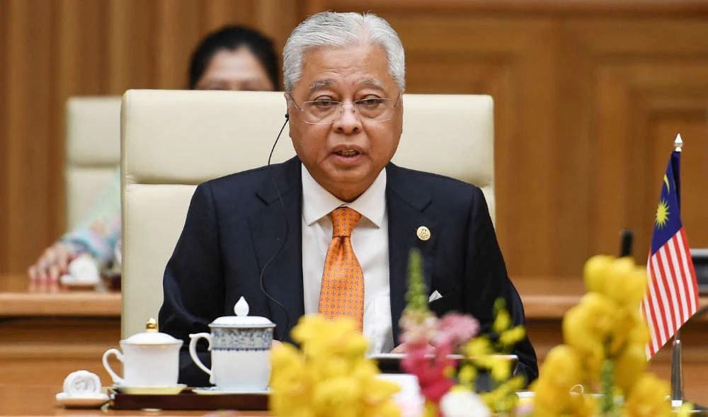 Malaysian PM inaugurates Saudi Ramadan program in Kuala Lumpur