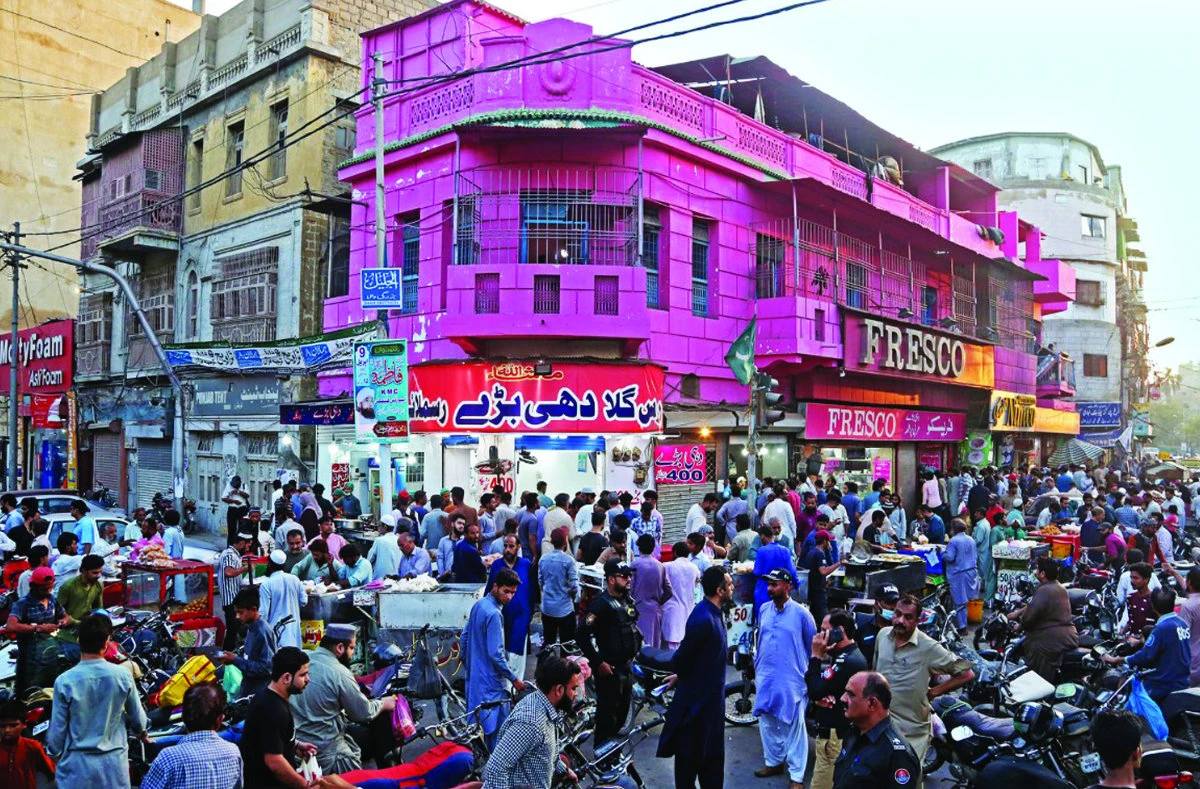 On iconic Pakistani food street, favorite Ramadan snacks trace origins back to India