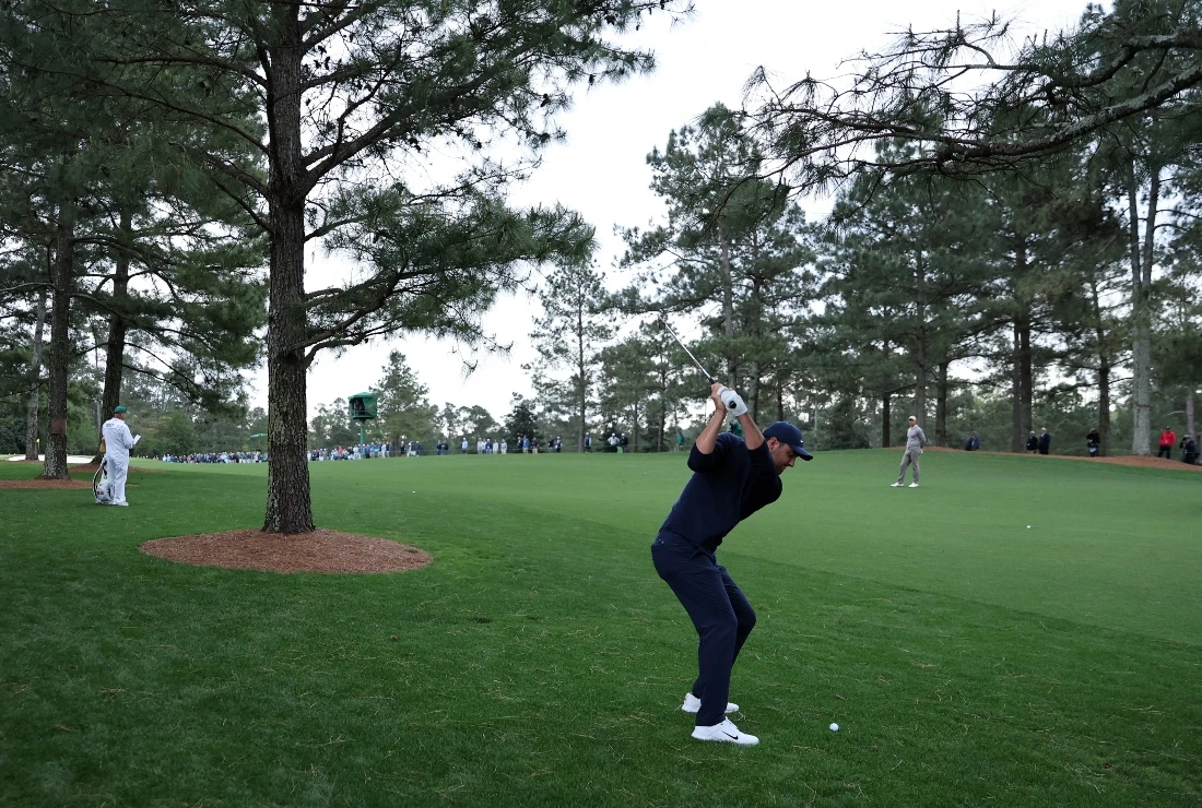 Scheffler builds 5-shot Masters lead as Tiger makes weekend play