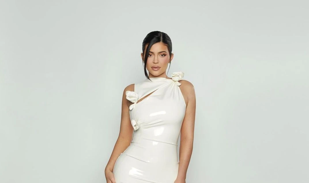 Kylie Jenner champions Arab designer at ‘The Kardashians’ premiere