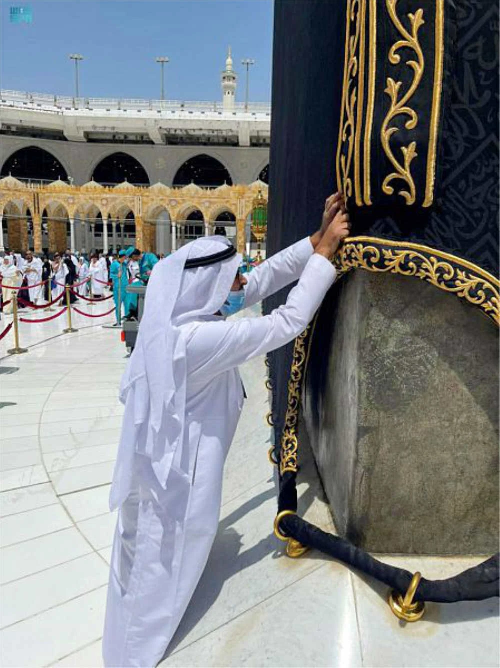 Makkah: Kiswa maintenance staff work hard to ensure Kaaba cover looks its best during Ramadan