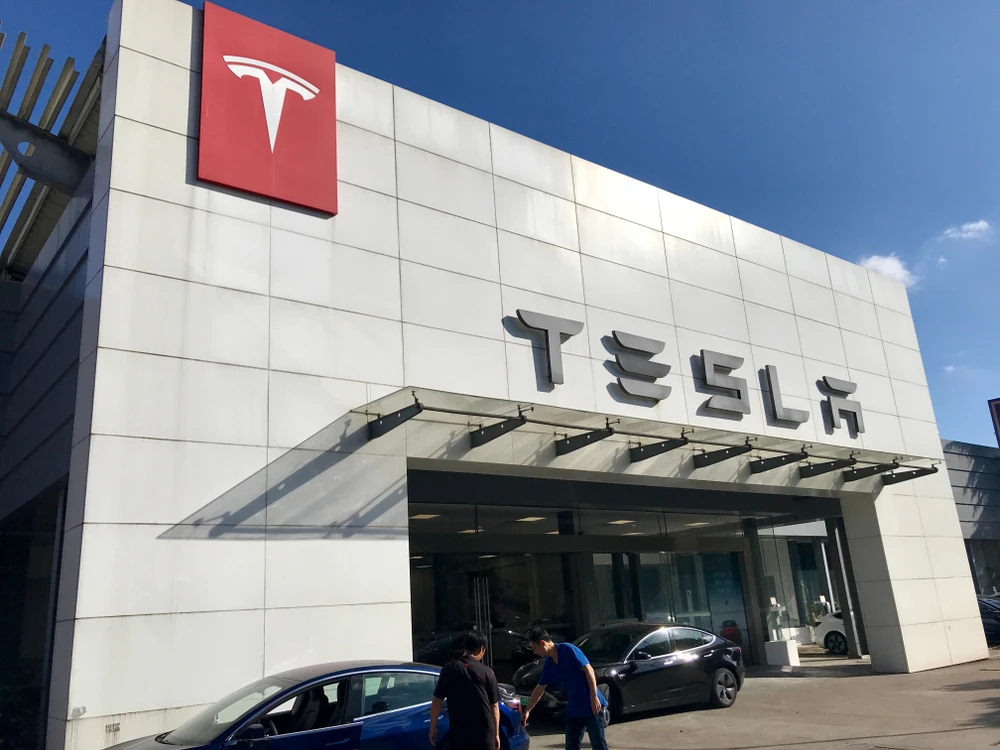 Tesla’s slump is part of a wider trend across China, which saw car sales fall 10.5 percent from a year ago. Image: Shutterstock