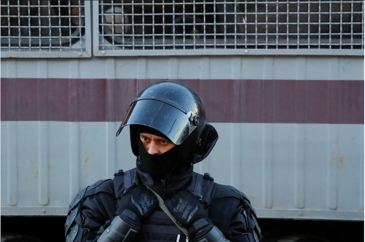 Watchdog condemns detention and attack of Russian journalists