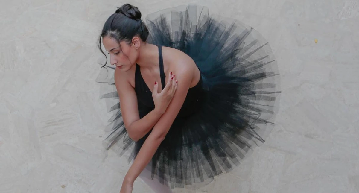 Saudi ballerina Samira Al-Khamis stars in Estee Lauder Ramadan campaign