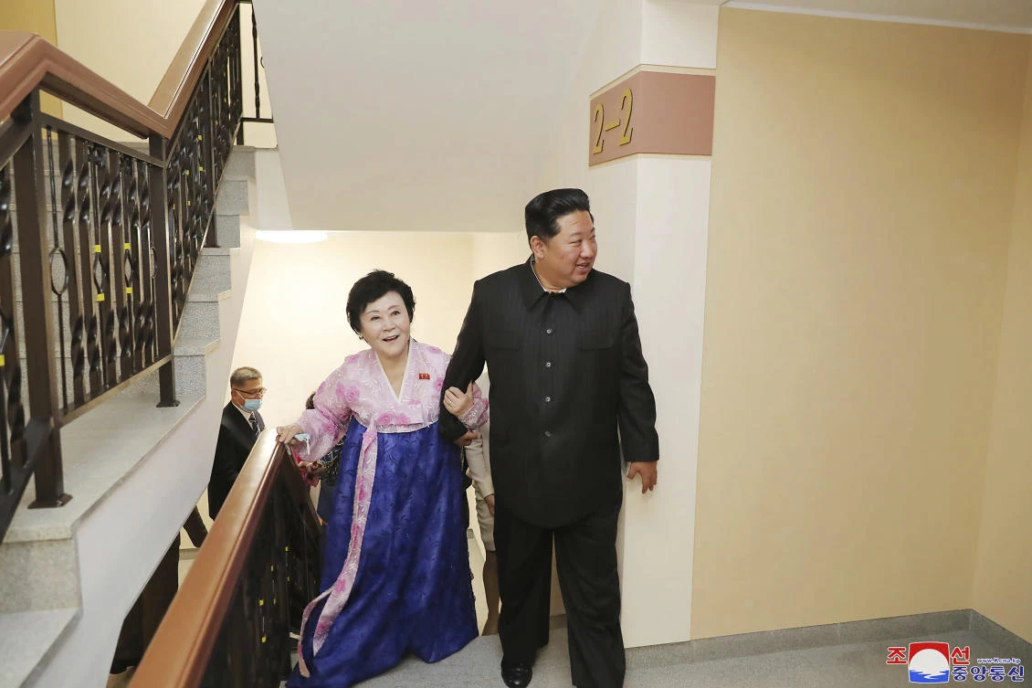 Kim Jong Un gives North Korea’s most famous newscaster a luxury home