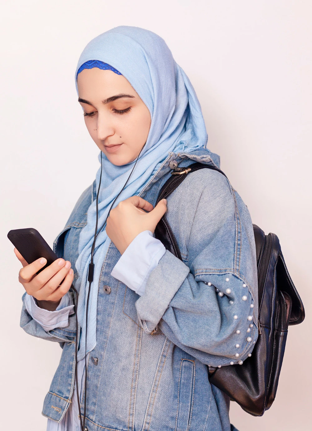 This Ramadan, enhance your knowledge by listening to some informative, educational podcasts. (Shutterstock)