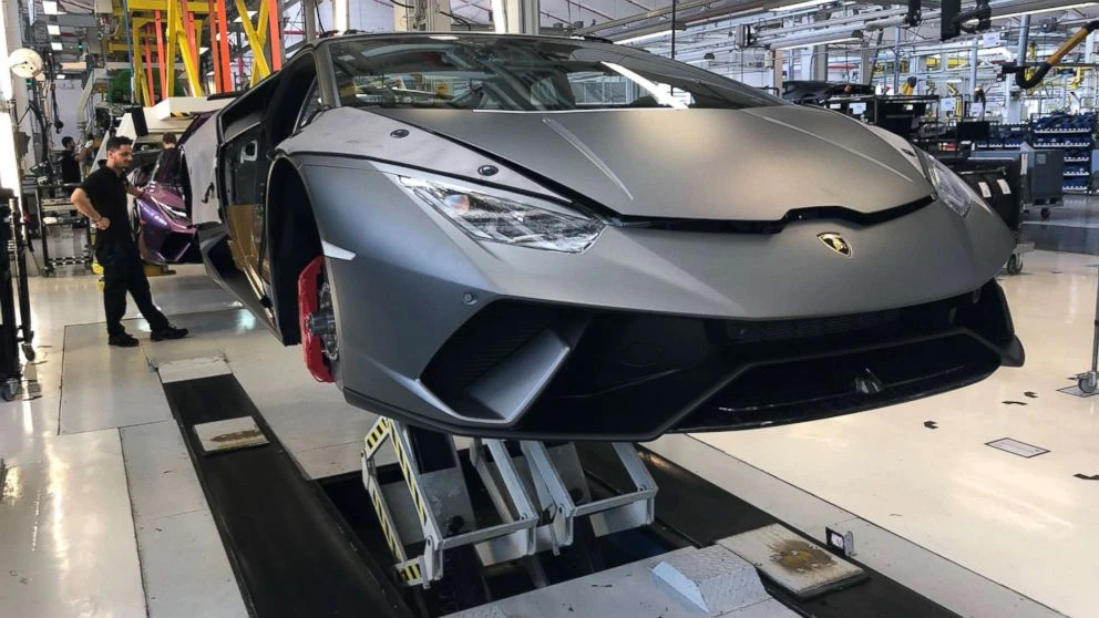 Lamborghini delivers 2,539 vehicles worldwide in its best-ever quarter