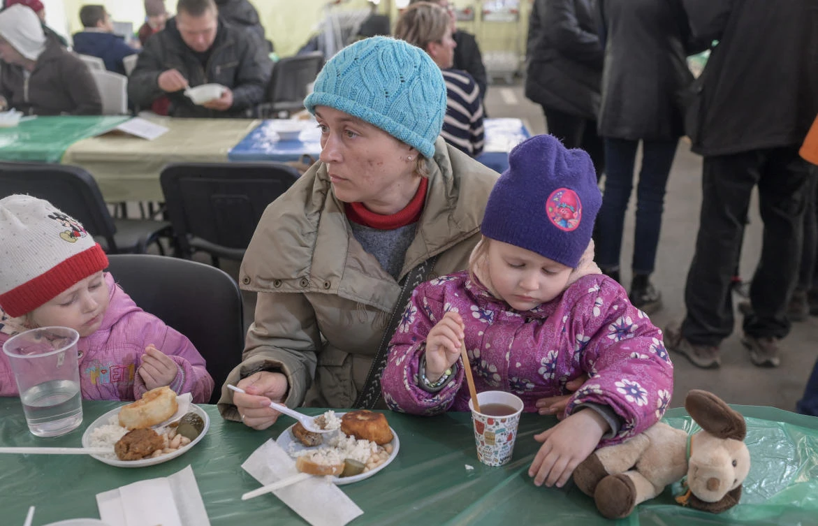 Ukraine has reached a preliminary agreement with Russia on establishing a humanitarian corridor to evacuate women, children and the elderly from Mariupol. (File/AFP)