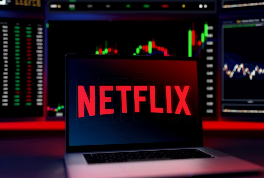 US investor Bill Ackman sells Netflix stake after losing $430m