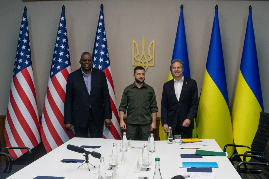 From left: US Secretary of Defense Lloyd Austin, Ukrainian President Volodymyr Zelensky and US Secretary of State Antony Blinken meet on April 24, 2022 in Kyiv. (US Department of Defense/AFP)
