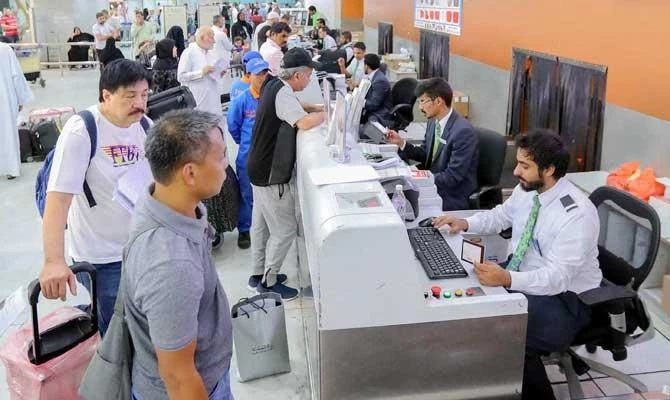 Saudi aviation authority steps in to calm angry travelers as ticket prices skyrocket